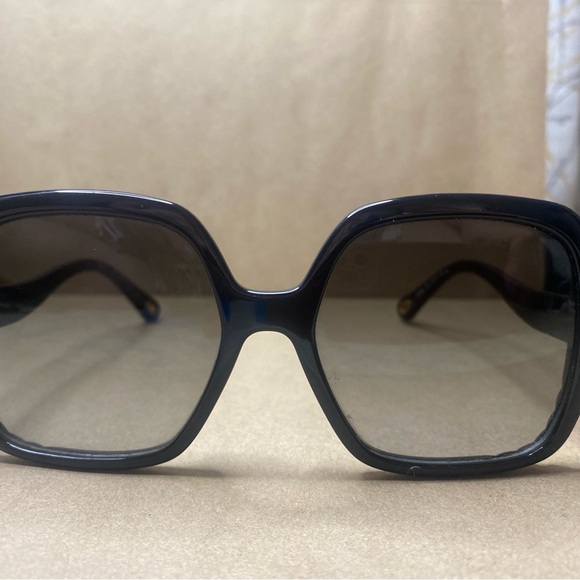 Chloe Sunglasses - Picture 9 of 9